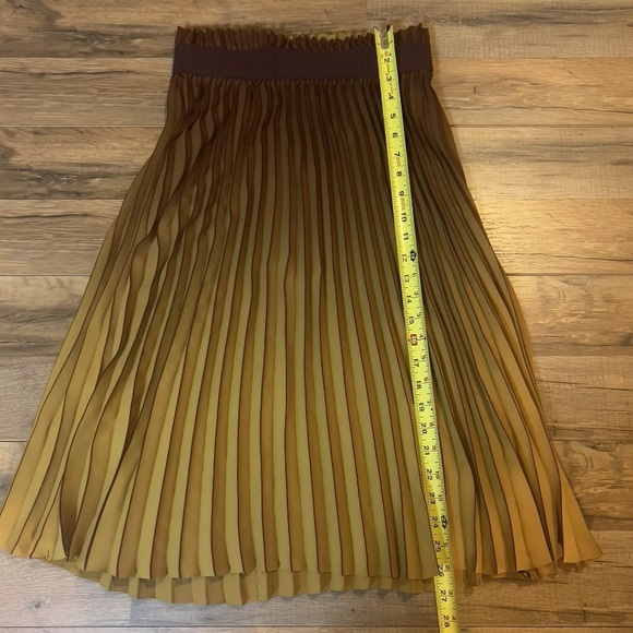 Aritzia Babaton Westin Brown Gold Gradient Ombré Pleated Midi Skirt Small - Picture 4 of 8